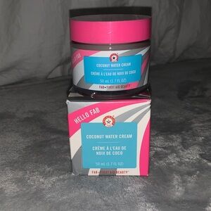 NEW- First Aid Beauty Hello FAB Coconut Moisturizer - in box